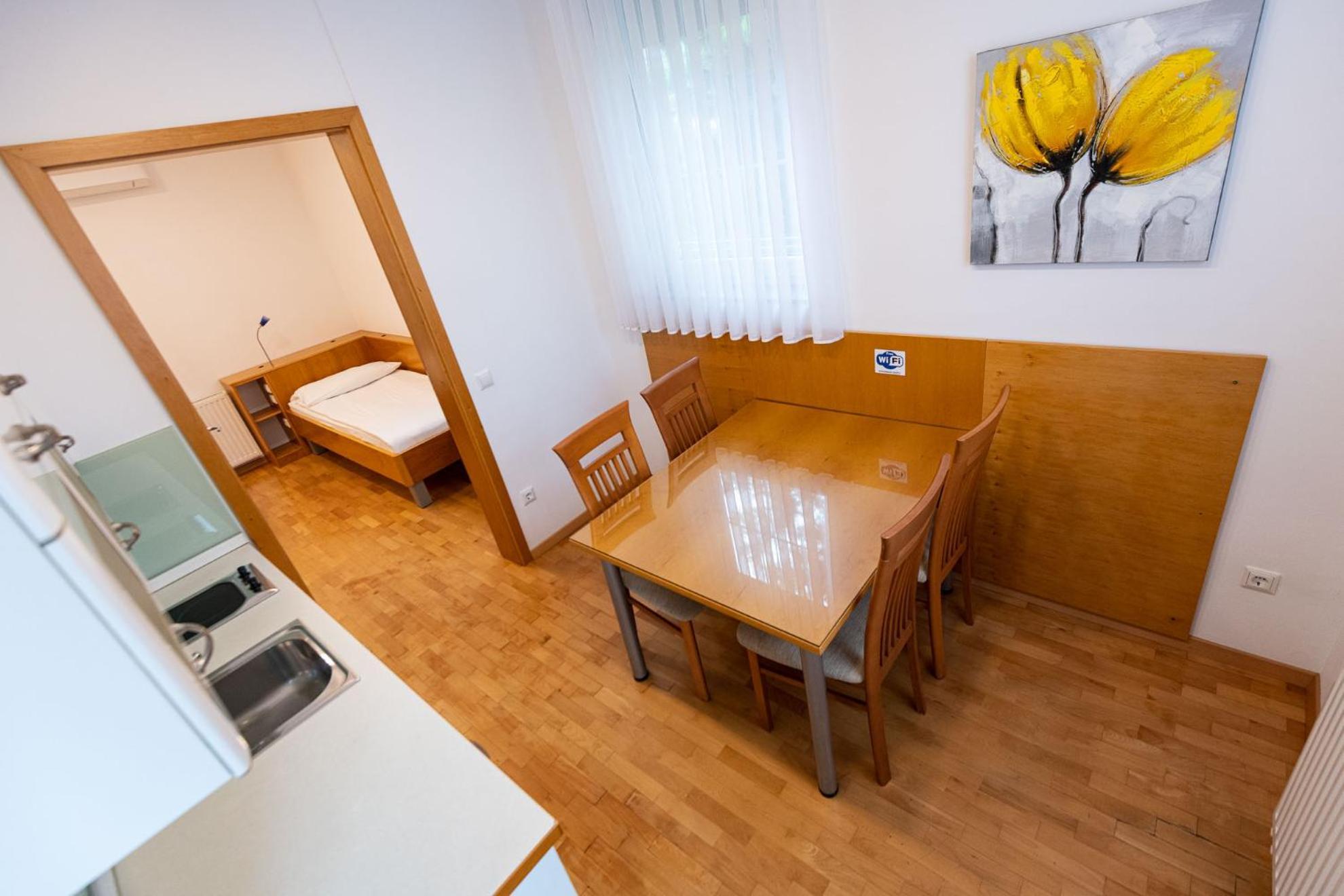 Apartmaji In Sobe Ramar Hotel Straza Exterior photo